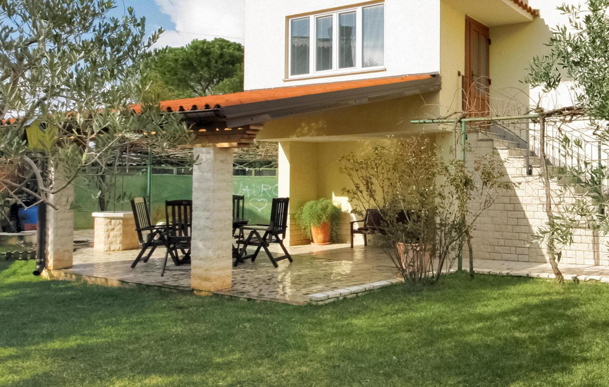 Awesome Apartment In Pula With Wifi Экстерьер фото